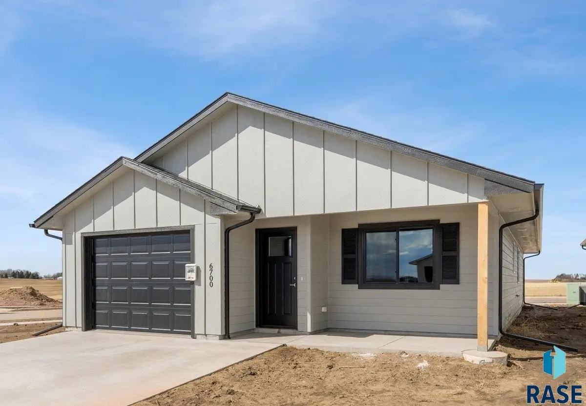 6721 E Thimbleweed St, Sioux Falls, SD 57110 - #1