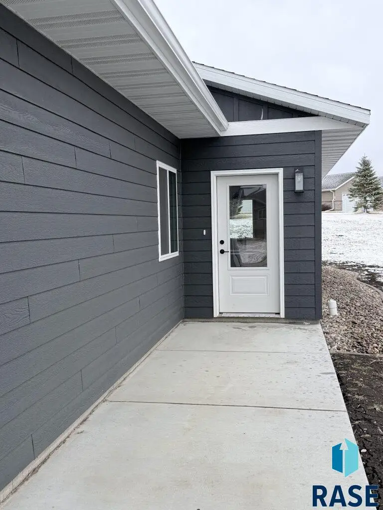 1002 S 6th Ave, Rock Rapids, IA 51246 - #3