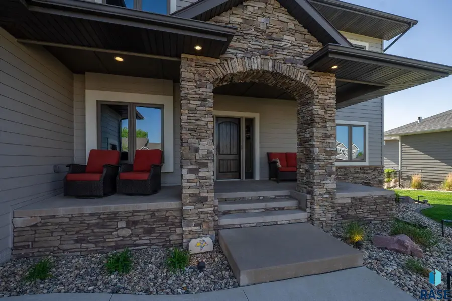 1301 Hyannis Port Ln, Sioux Falls, SD 57106 - #3