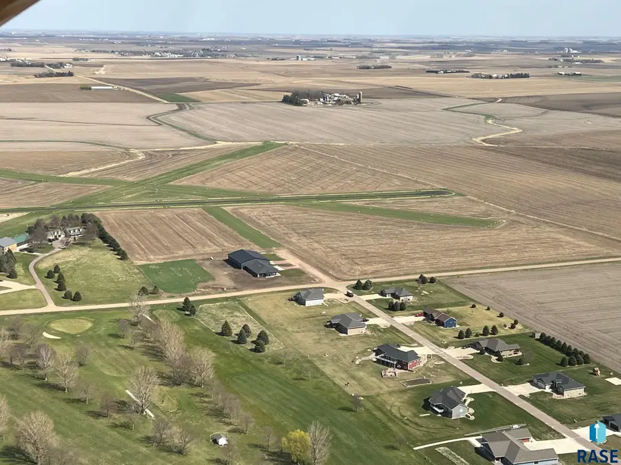 1380 Cleveland Ave, Larchwood, IA 51241 - #3