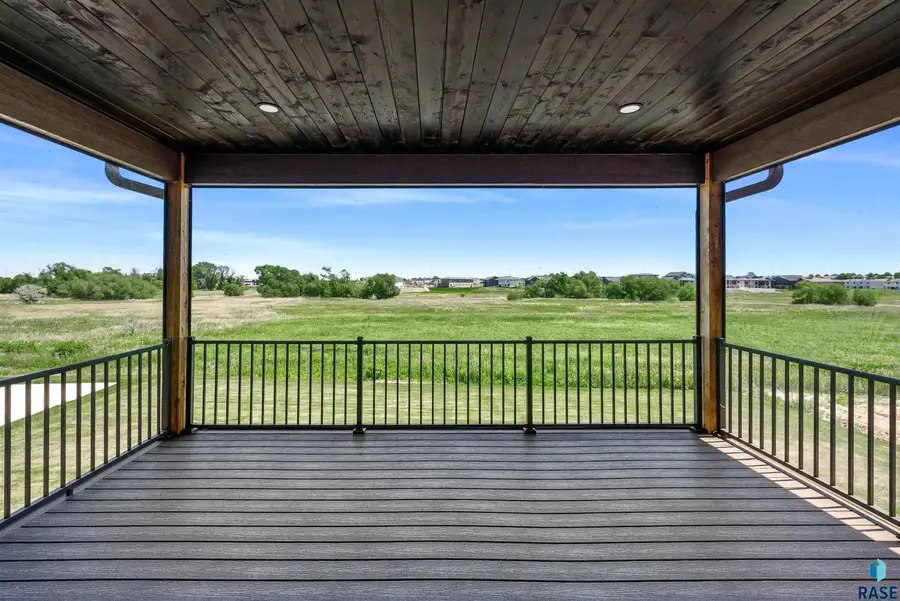 2108 N Hacksaw Trl, Sioux Falls, SD 57107 - #2