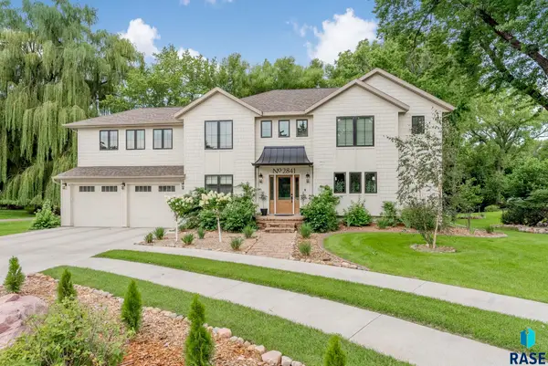 2841 E Old Orchard Trl, Sioux Falls, SD 57103