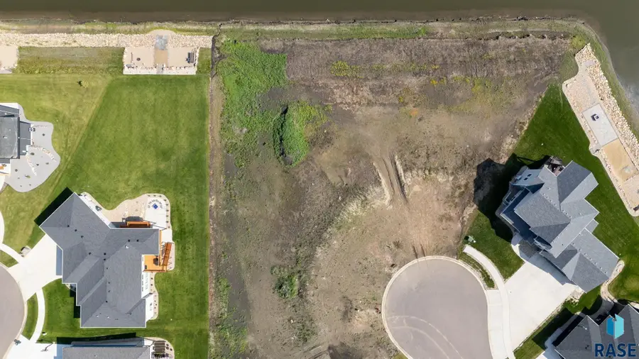 2725 N Pickerel Cir, Tea, SD 57064 - #2