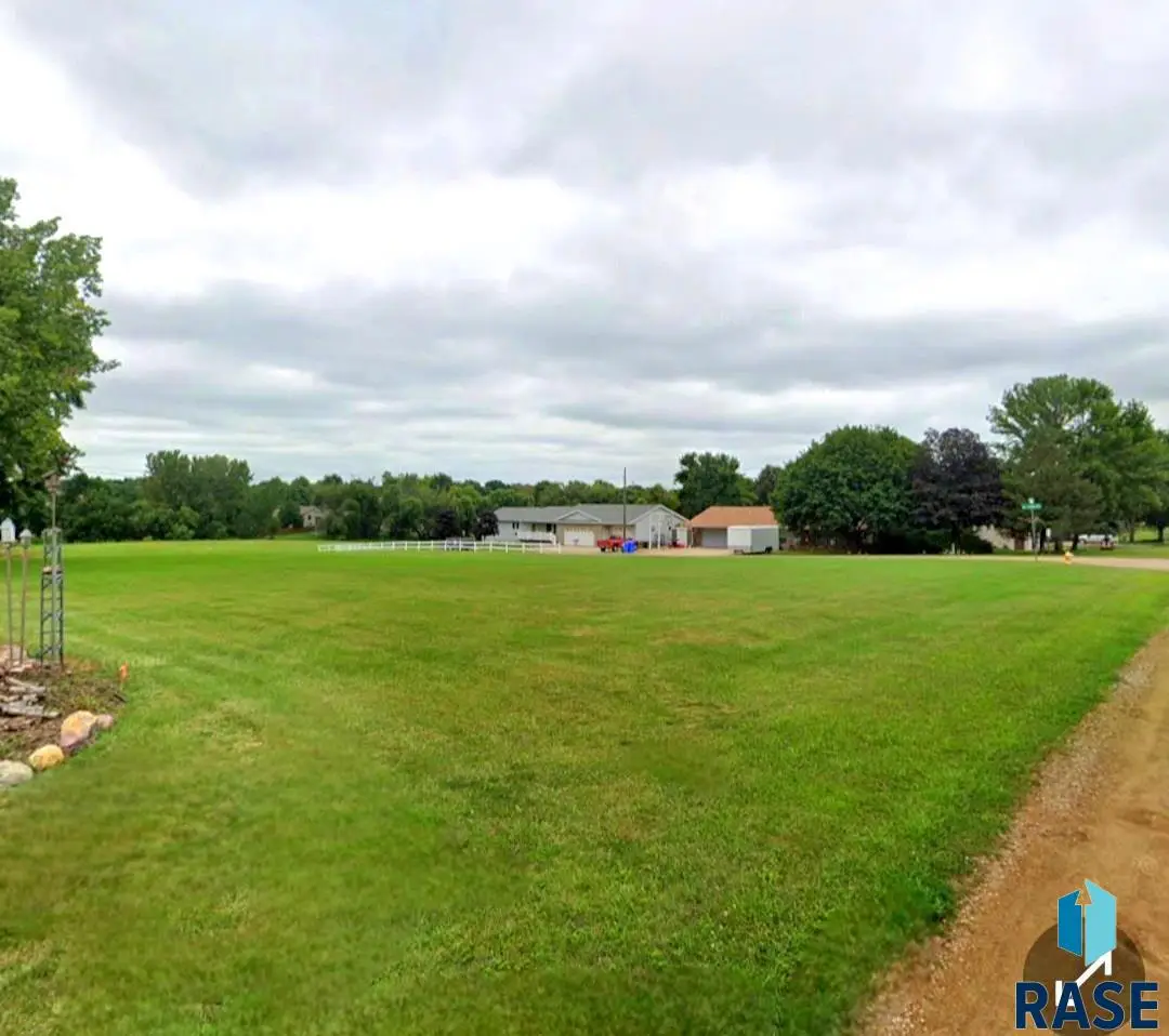 4800 E Grant St, Sioux Falls, SD 57110 - #1