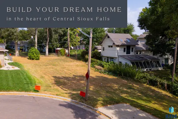 212 E 34th St, Sioux Falls, SD 57105