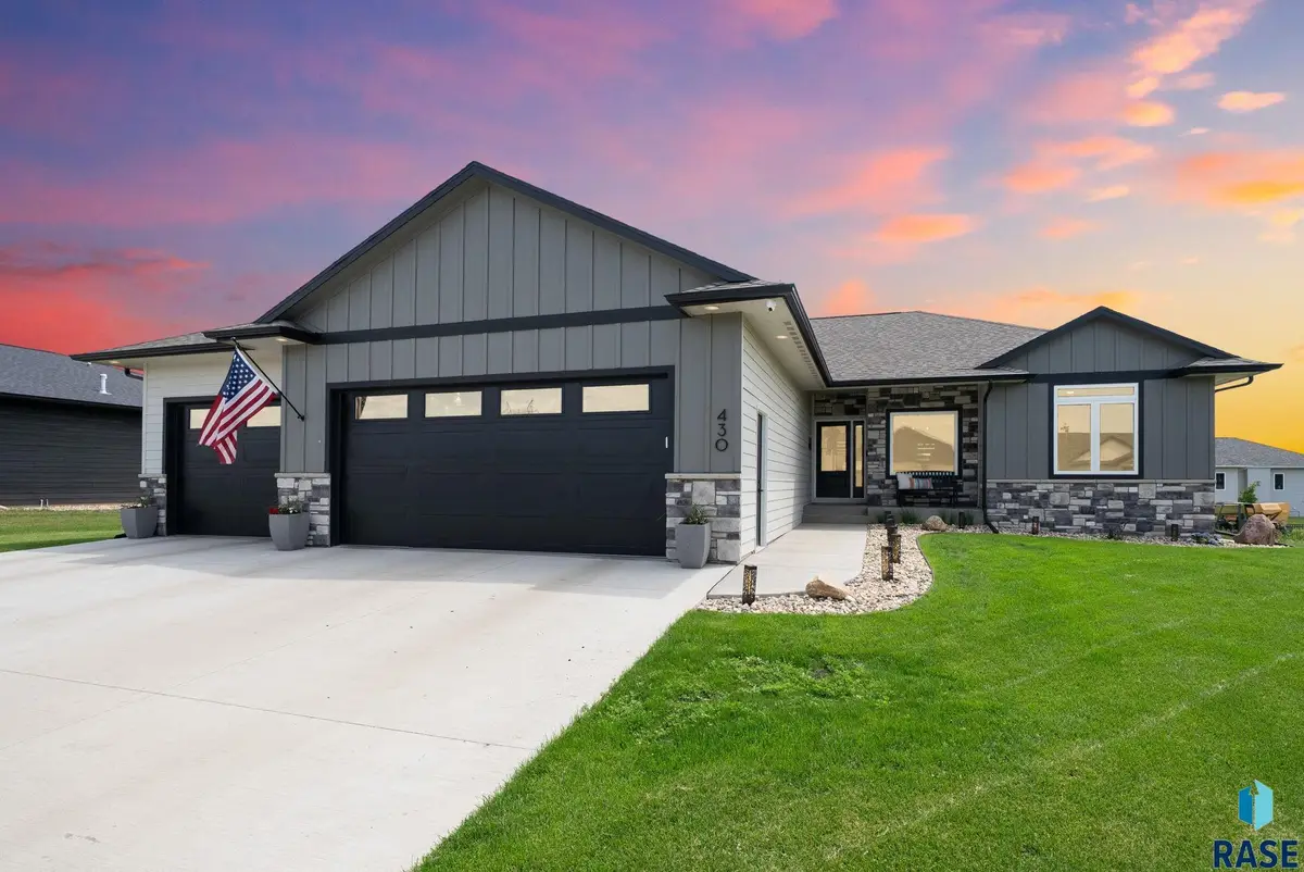 430 Andrew Ave, Harrisburg, SD 57032 - #1