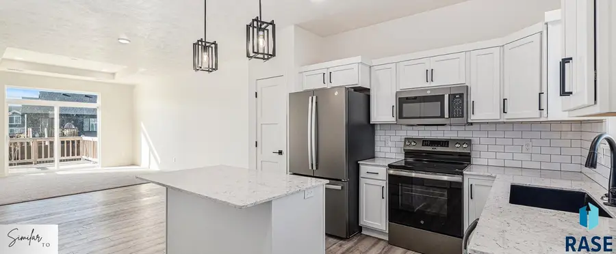 6217 S Hunt Pl, Sioux Falls, SD 57106 - #3