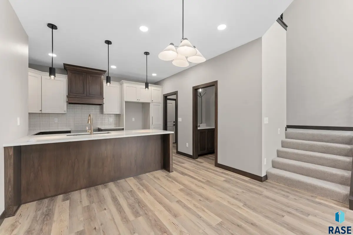 8619 W Shoreline Pl, Sioux Falls, SD 57107 - #1