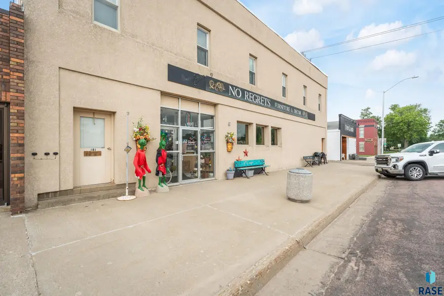 103 W Main St, Beresford, SD 57004 - #3