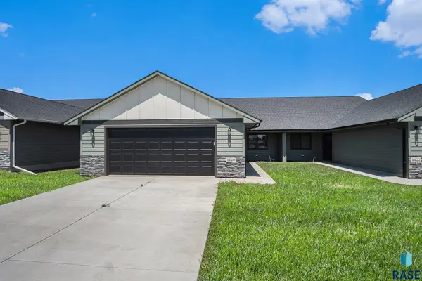 1120 11th St Ne, Madison, SD 57042