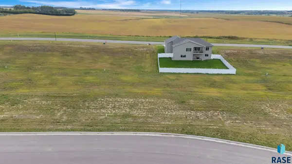 6 Dianne St, Crooks, SD 57020