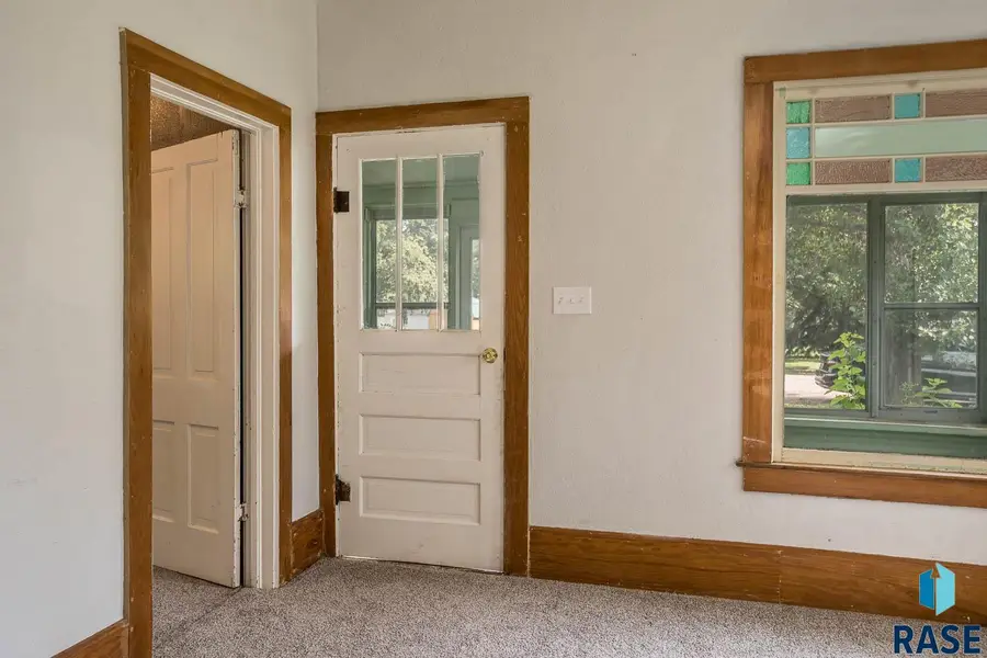 621 Montana St, Centerville, SD 57014 - #2