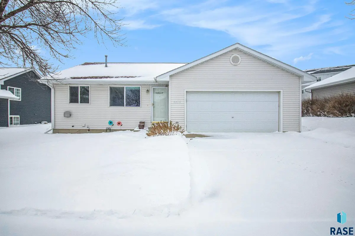 4209 N Jans Dr, Sioux Falls, SD 57107 - #1