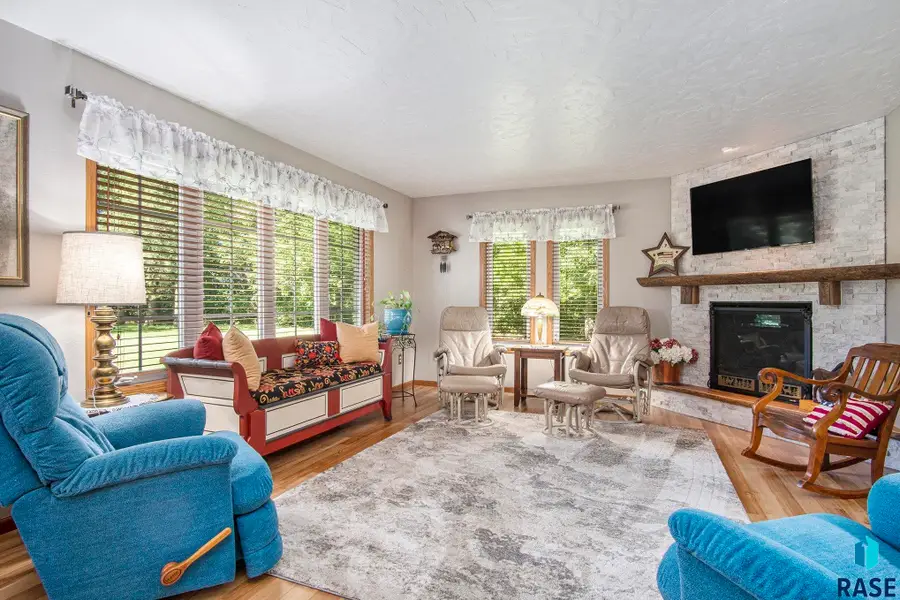 47852 273rd St, Harrisburg, SD 57032 - #3