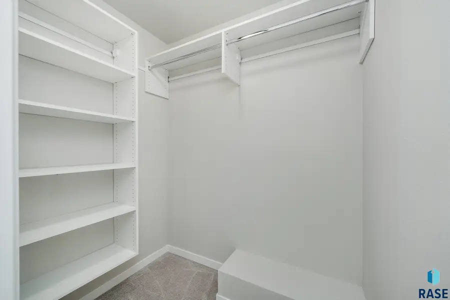 901 N Main St, Lennox, SD 57039 - #3