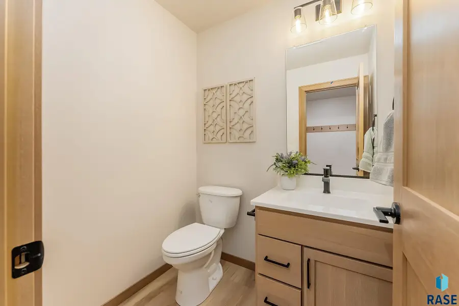 1225 Poplar Ave, Tea, SD 57064 - #3