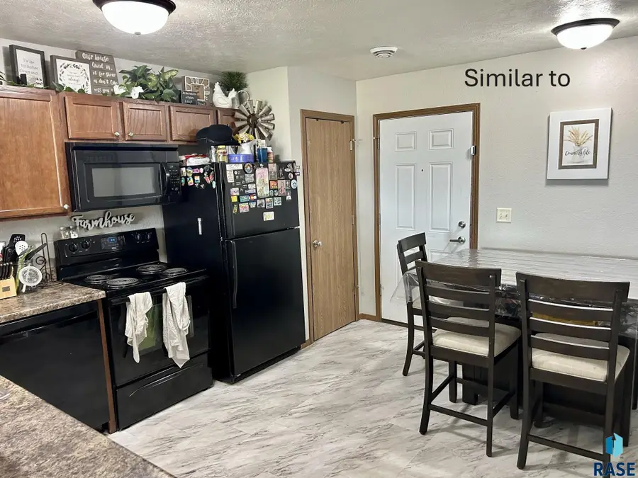 301 Arianna Pl, Tea, SD 57064 - #3