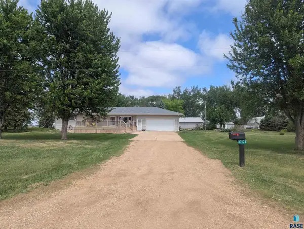 47924 279th St, Canton, SD 57013