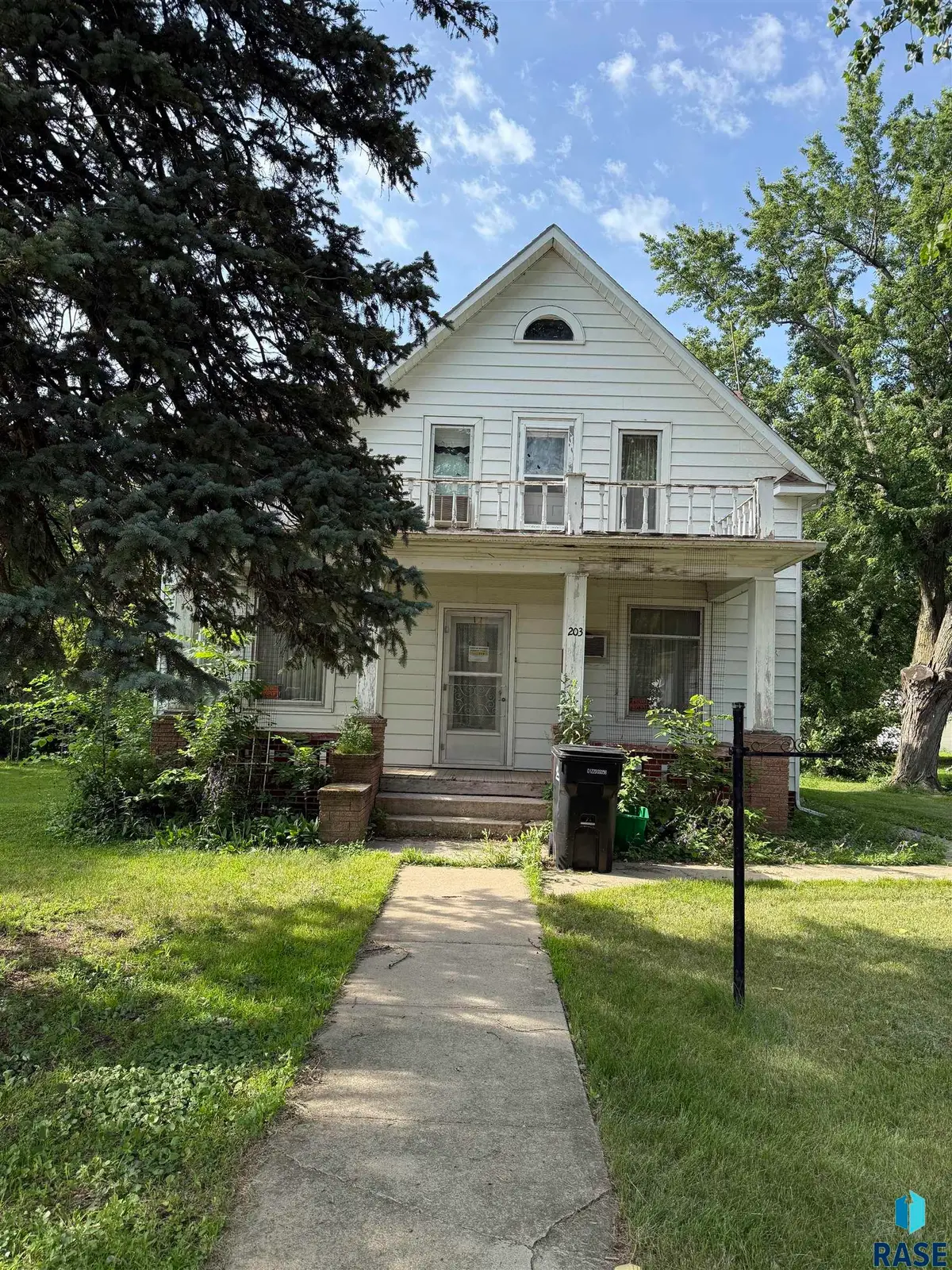 203 E 2nd St, Marion, SD 57043 - #1