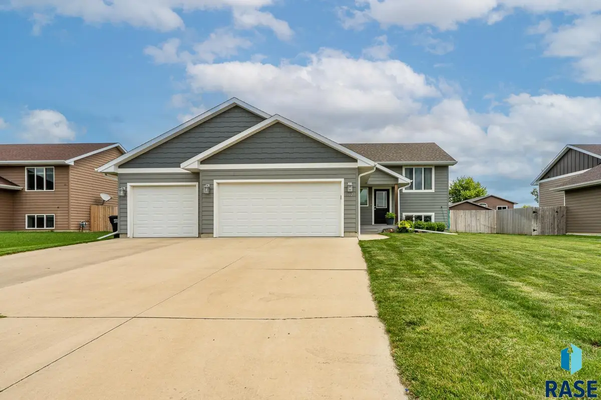 102 N Sund St, Worthing, SD 57077 - #1