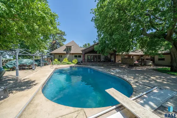 25463 473rd Ave, Baltic, SD 57003