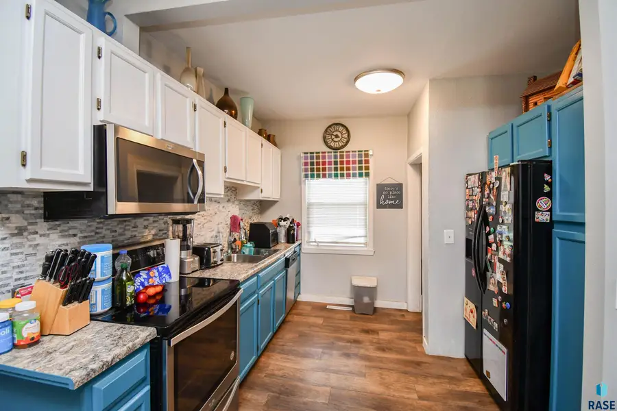 3801 S Hawthorne Ave, Sioux Falls, SD 57105 - #3