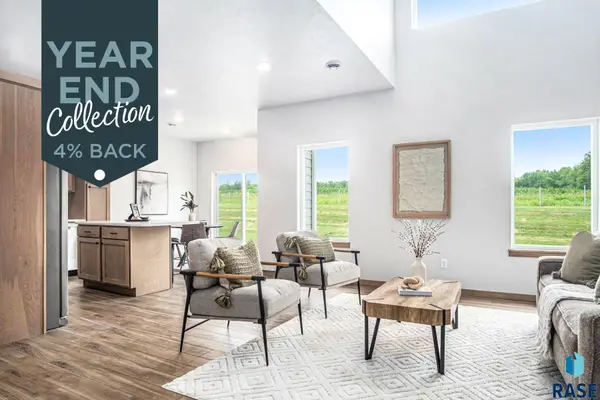 8024 E Tencate Pl, Sioux Falls, SD 57110