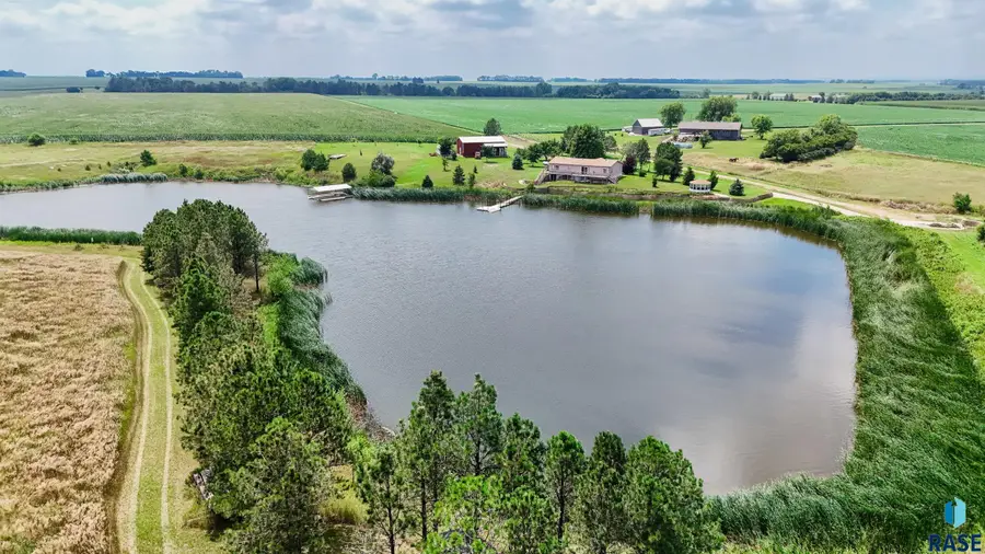 46924 298th St, Beresford, SD 57004 - #3