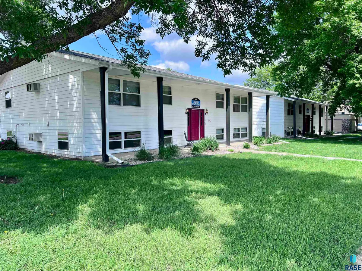 5208 W 47th St, Sioux Falls, SD 57106 - #1