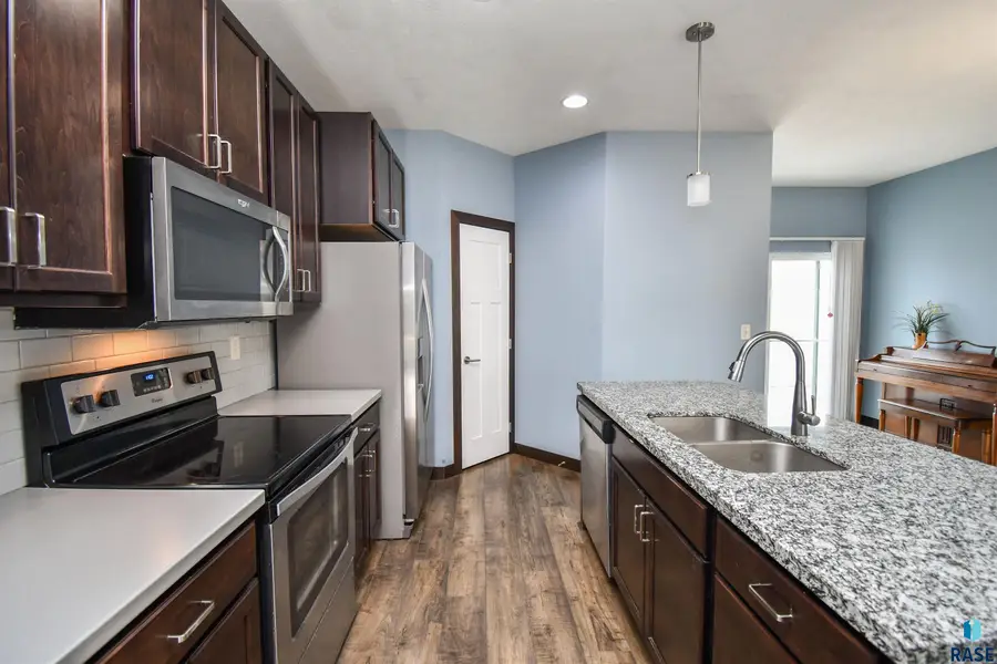 521 S 2nd Ave, Sioux Falls, SD 57104 - #3