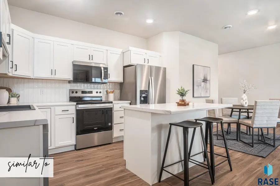 2806 S Broek Dr, Sioux Falls, SD 57106 - #2