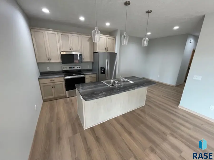 3500 S Heather Ave, Sioux Falls, SD 57106 - #3