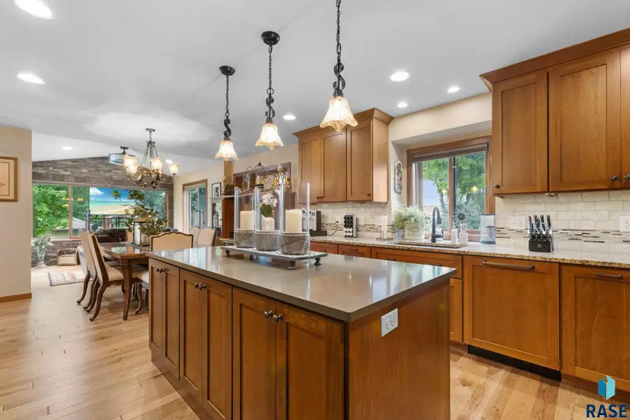 3738 E Fox Run Pl, Sioux Falls, SD 57103 - #2