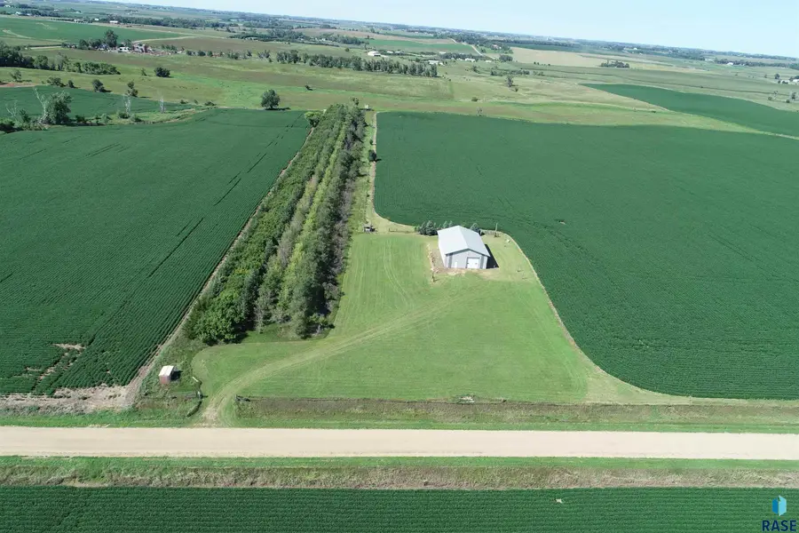 2010 E 9th St, Hartford, SD 57033 - #2