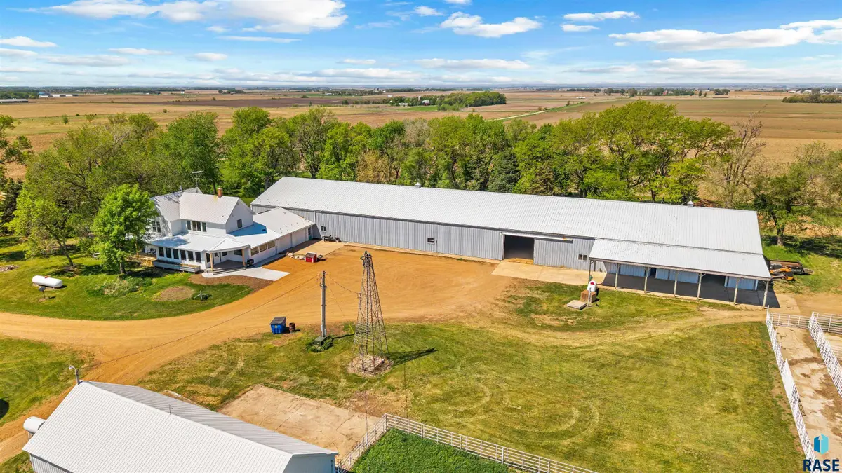 47138 293rd St, Beresford, SD 57004 - #1