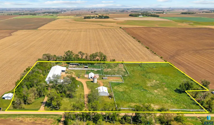 47138 293rd St, Beresford, SD 57004 - #2
