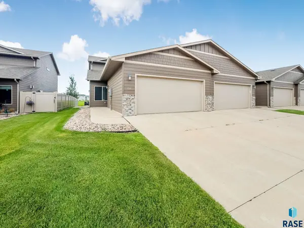 5919 S Bounty Pl, Sioux Falls, SD 57108