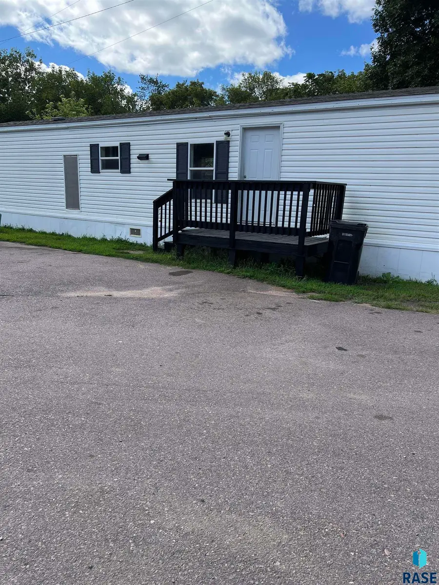 4008 E Hayes Pl, Sioux Falls, SD 57103 - #3