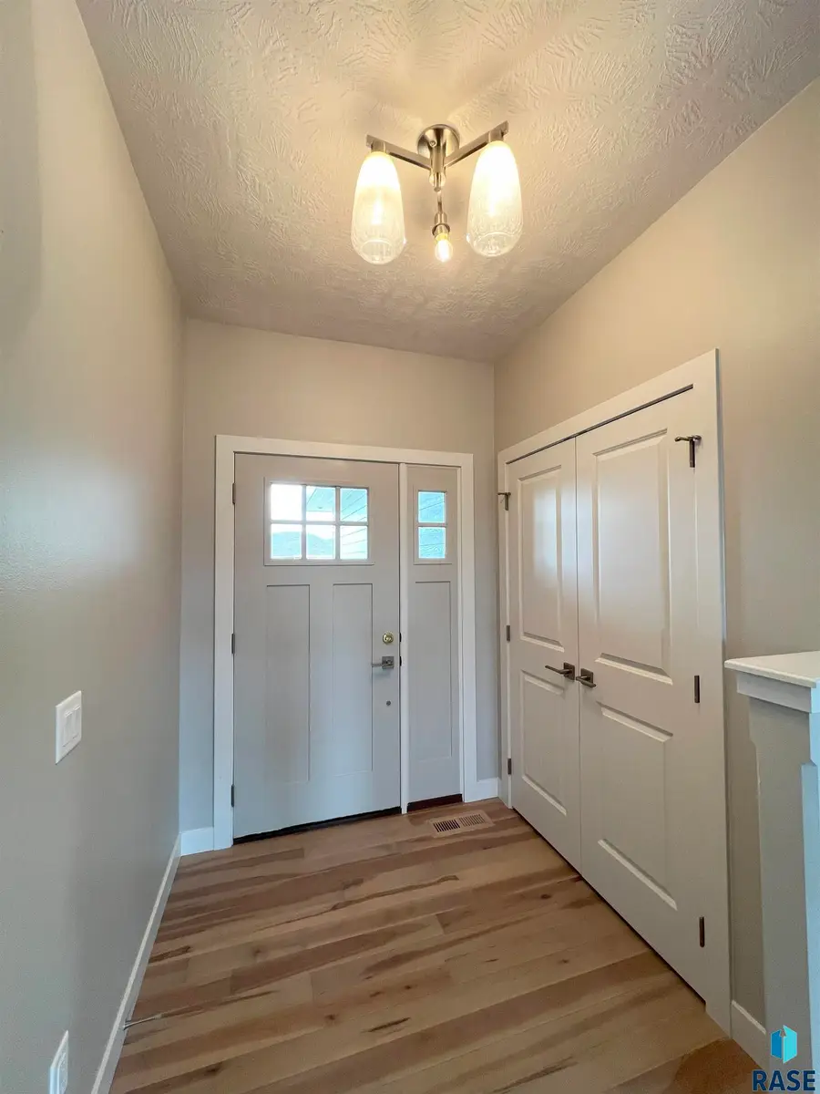 2601 S Galena Ave, Sioux Falls, SD 57110 - #2