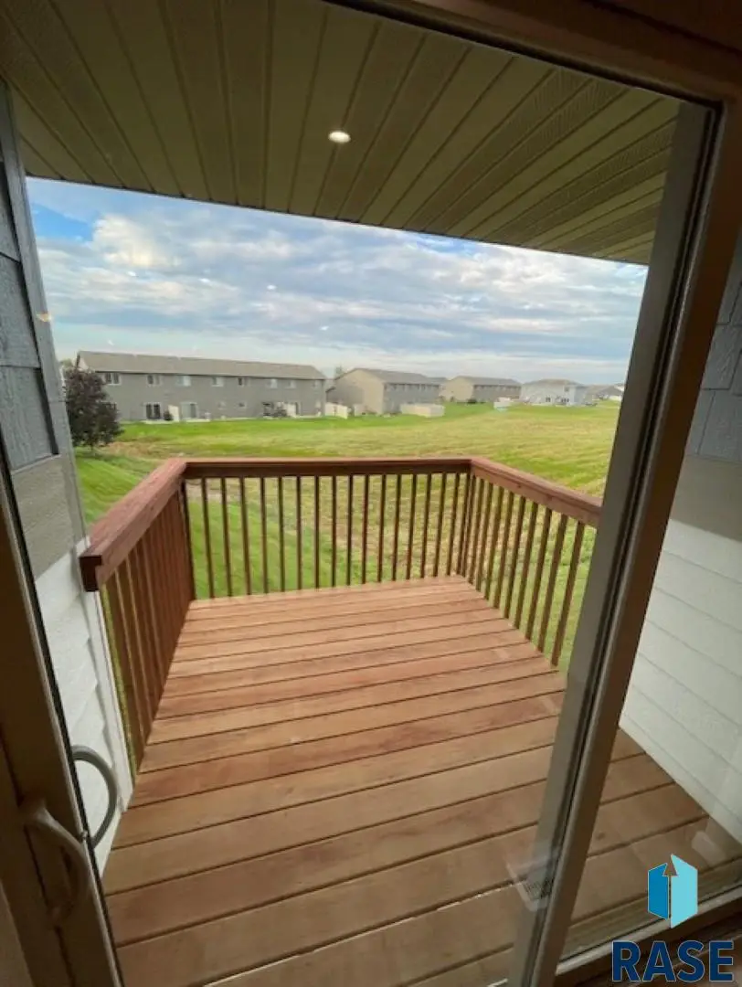 9308 W 32nd St #2, Sioux Falls, SD 57106 - #3