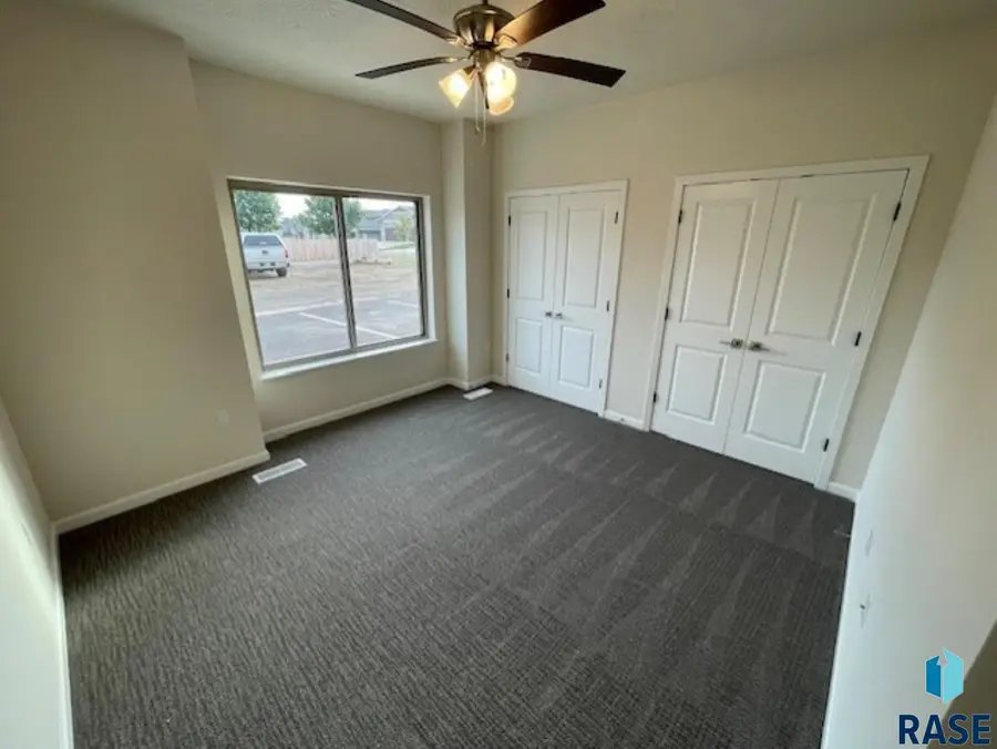 9308 W 32nd St #5, Sioux Falls, SD 57106 - #3