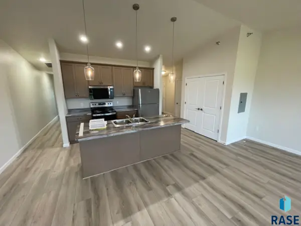 9308 W 32nd St #10, Sioux Falls, SD 57106