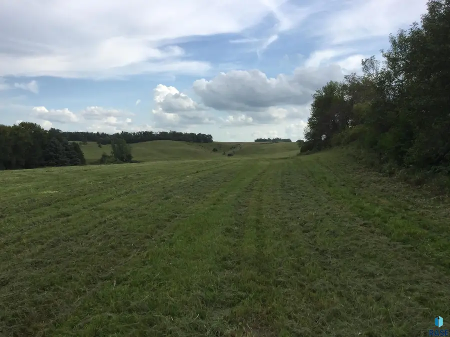 Edgewater Dr, Gary, SD 57237 - #2