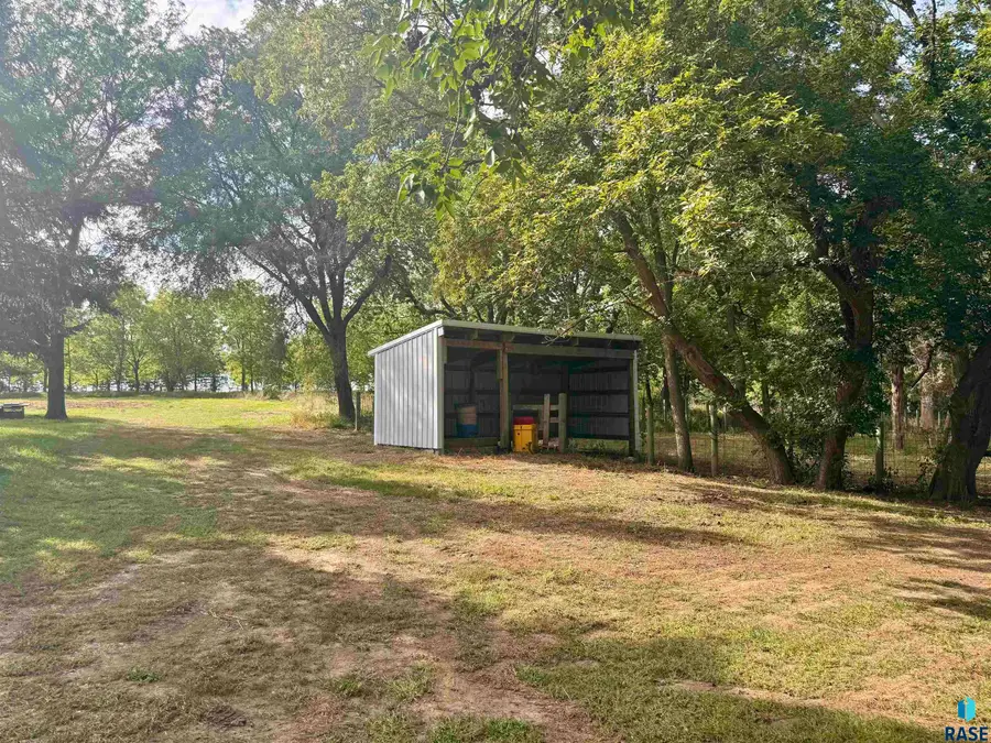 47166 245th St, Dell Rapids, SD 57022 - #2