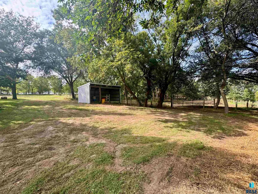 47166 245th St, Dell Rapids, SD 57022 - #3