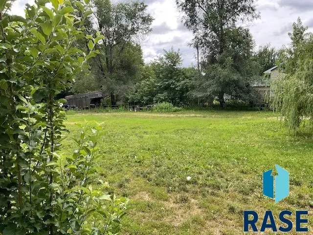 3506 N 9th Ave, Sioux Falls, SD 57104 - #3