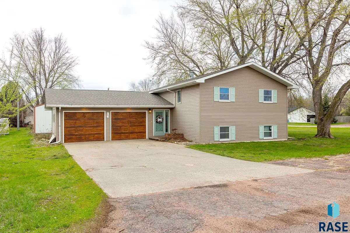 1141 Vermillion St, Centerville, SD 57014 - #1