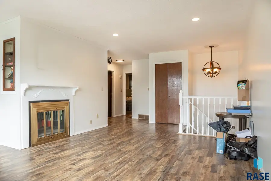 1141 Vermillion St, Centerville, SD 57014 - #2