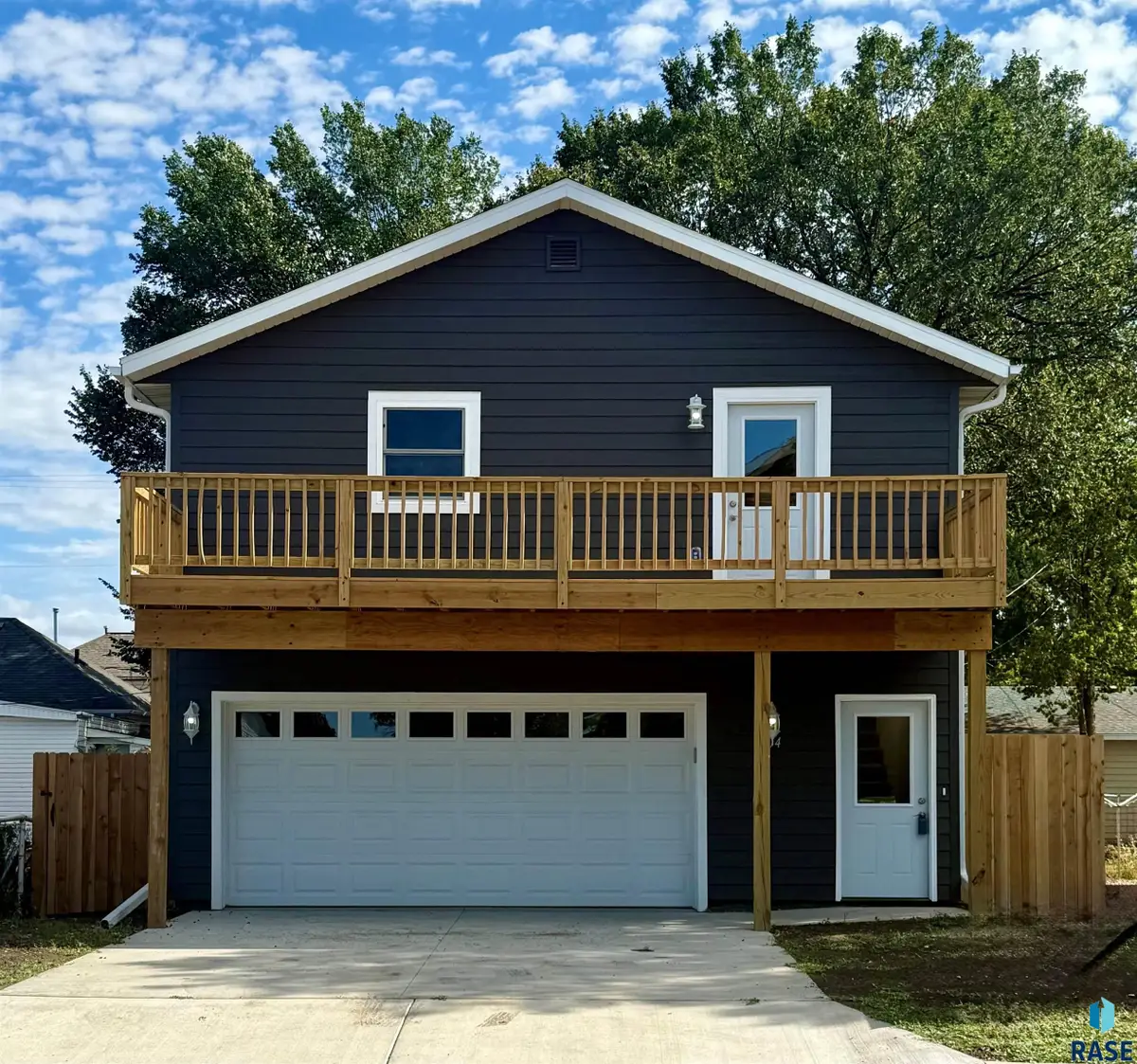 604 5th Ave S, Sioux Falls, SD 57104 - #1