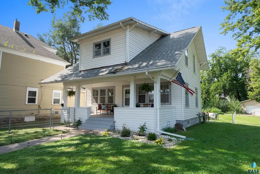 601 S Prairie Ave, Sioux Falls, SD 57104 - #3